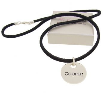 UNISEX 20mm ROUND PERSONALISED NAME MESSAGE TABLET COIN PENDANT SUEDE NECKLACE