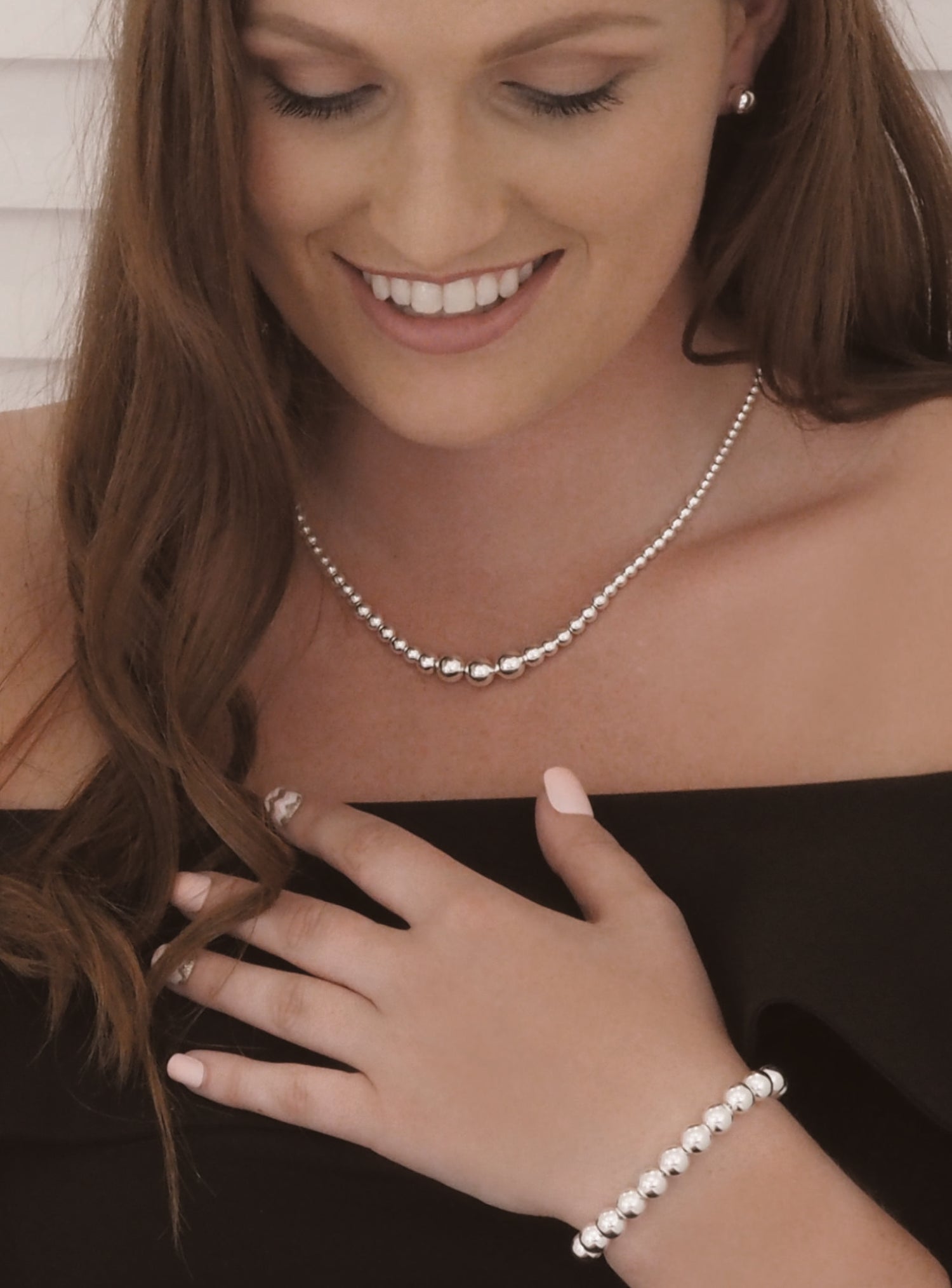 Sterling Silver 8mm - 3mm Graduated Ball Bead Necklace