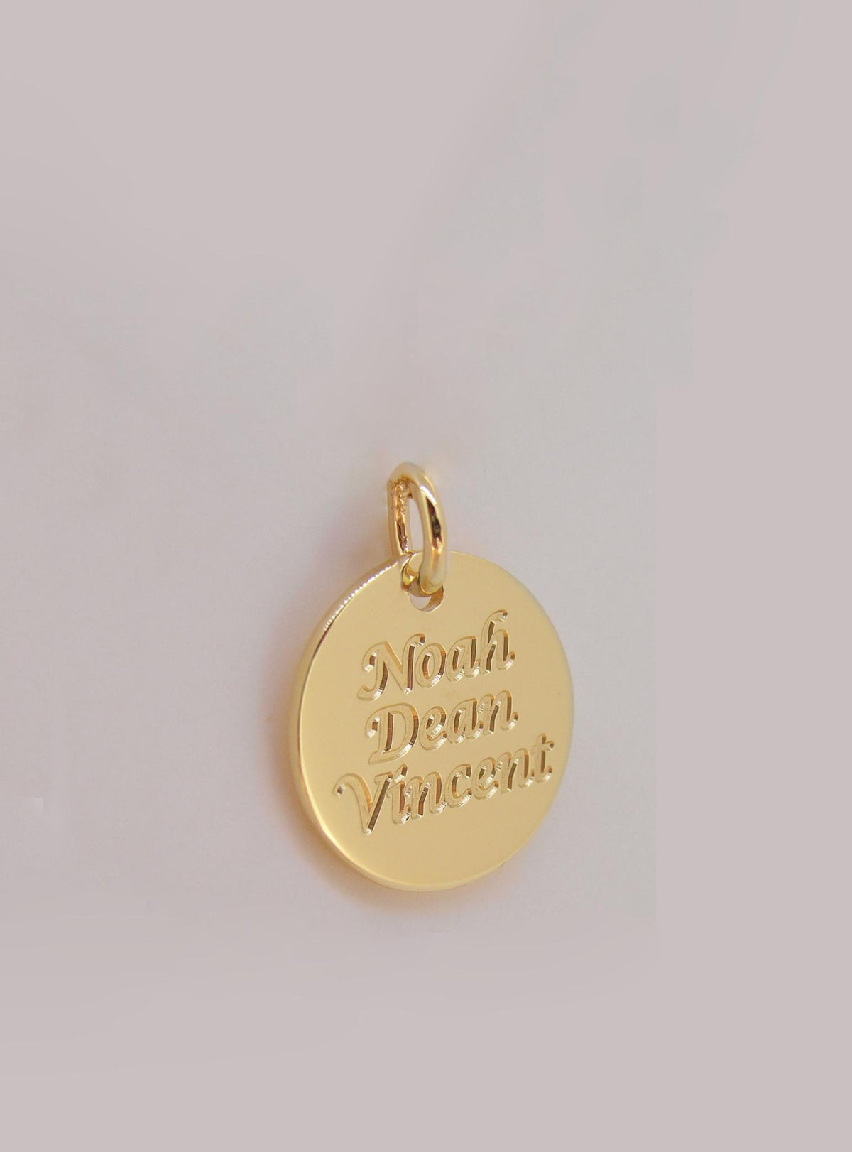 9ct Yellow Gold 16mm Personalised Circle Pendant
