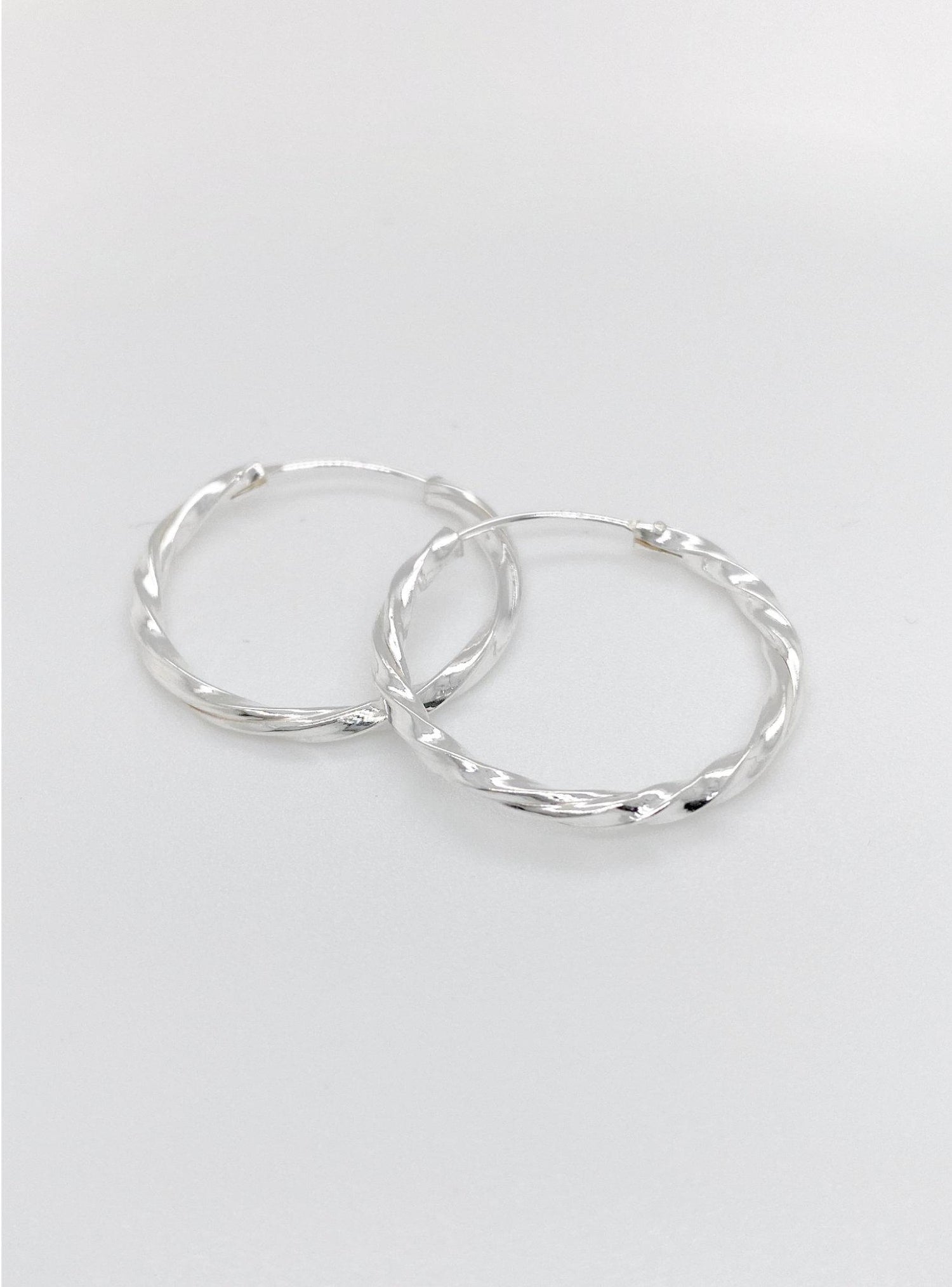 Twist Gypsy Hoop Earrings 28mmx2mm