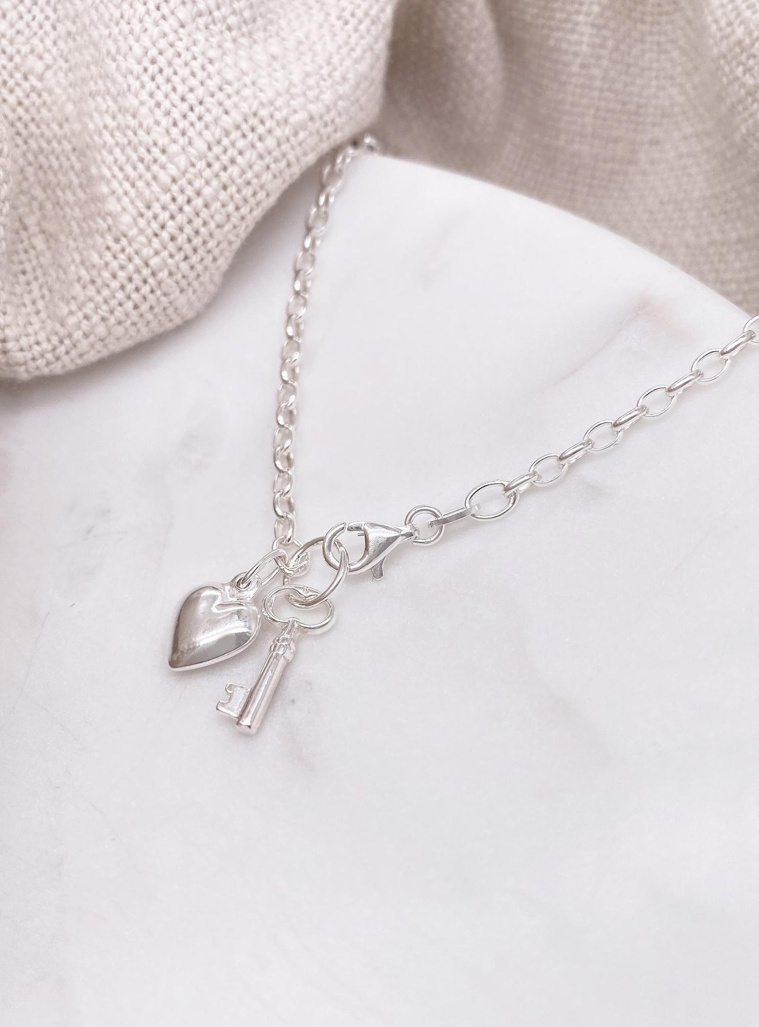 Key to My Heart Charm Belcher Bracelet in Sterling Silver