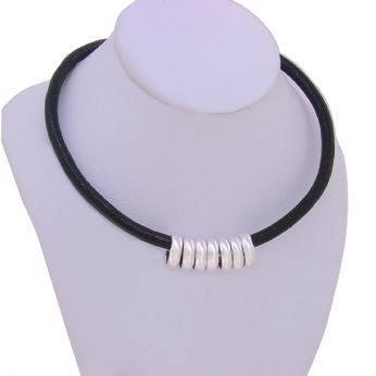 STERLING SILVER 7 SEVEN LUCKY RINGS CHARM LEATHER NECKLACE