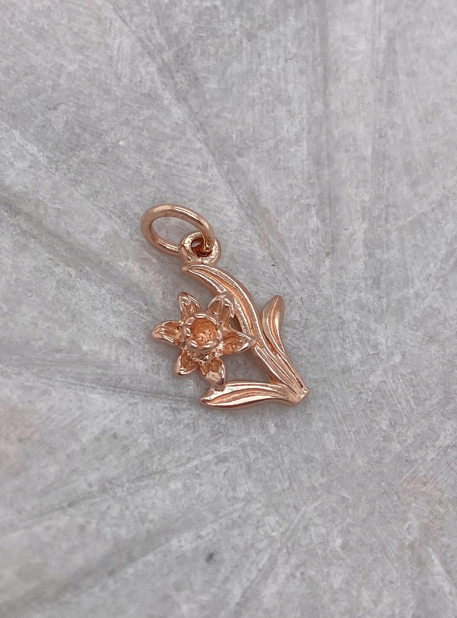 Daffodil Flower Charm in 9ct Rose Gold