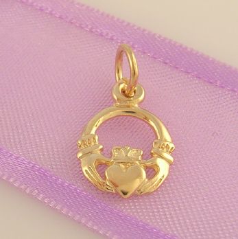 SOLID 9CT GOLD 10mm IRISH CLADDAGH CHARM - 9Y_HR1908
