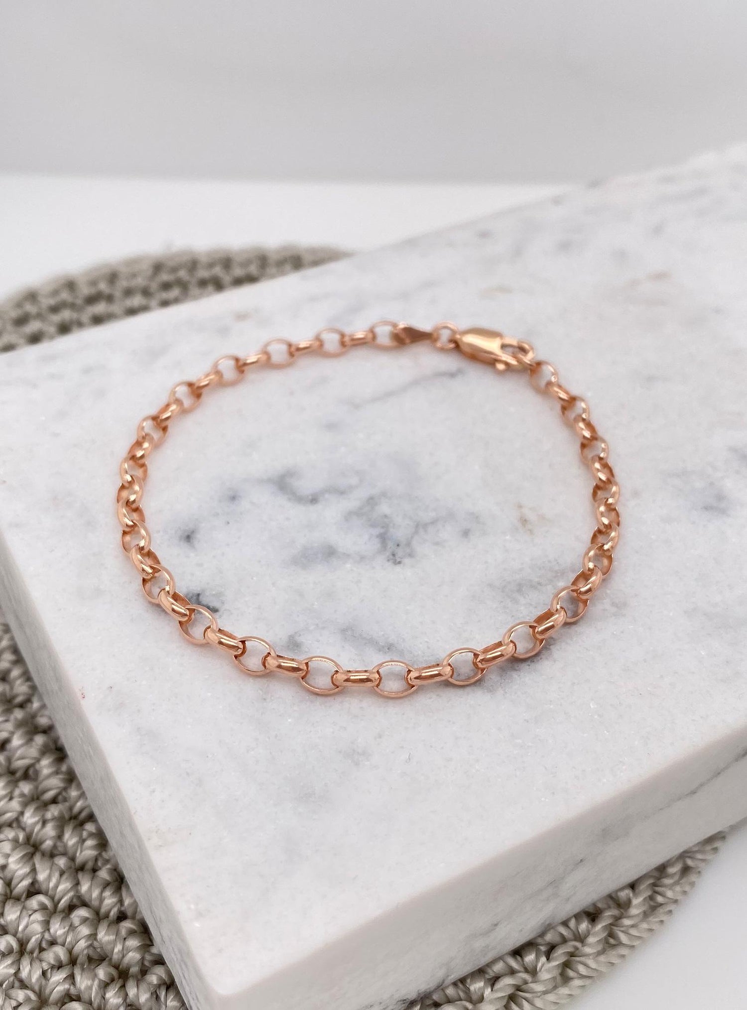 Oval Belcher 3.2mm Chain Bracelet in 9ct Rose Gold