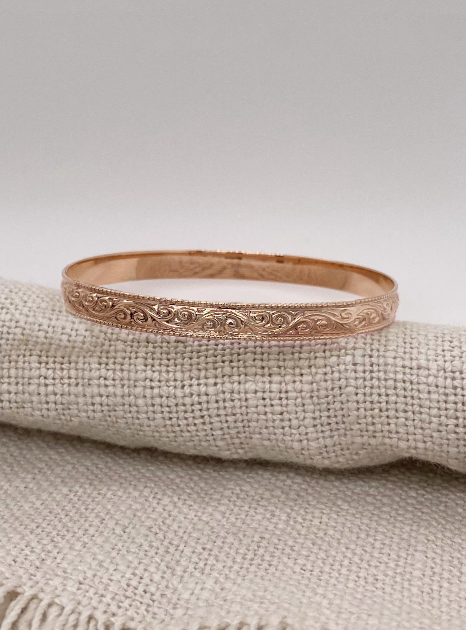 Filigree Embossed 5mm Bangle in 9ct Rose Gold