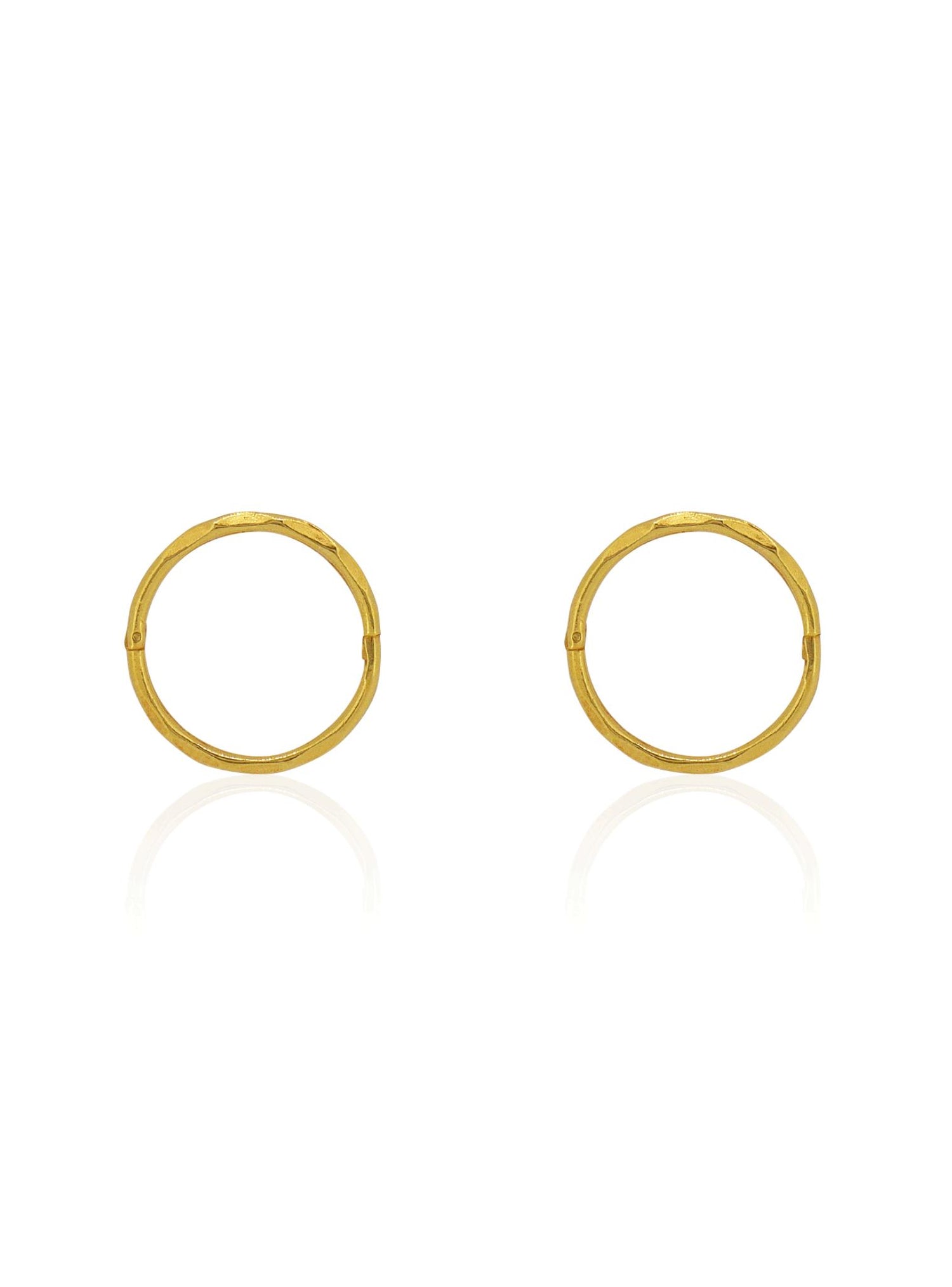 Medium Facet Hinged Sleeper Earrings in 9ct Gold