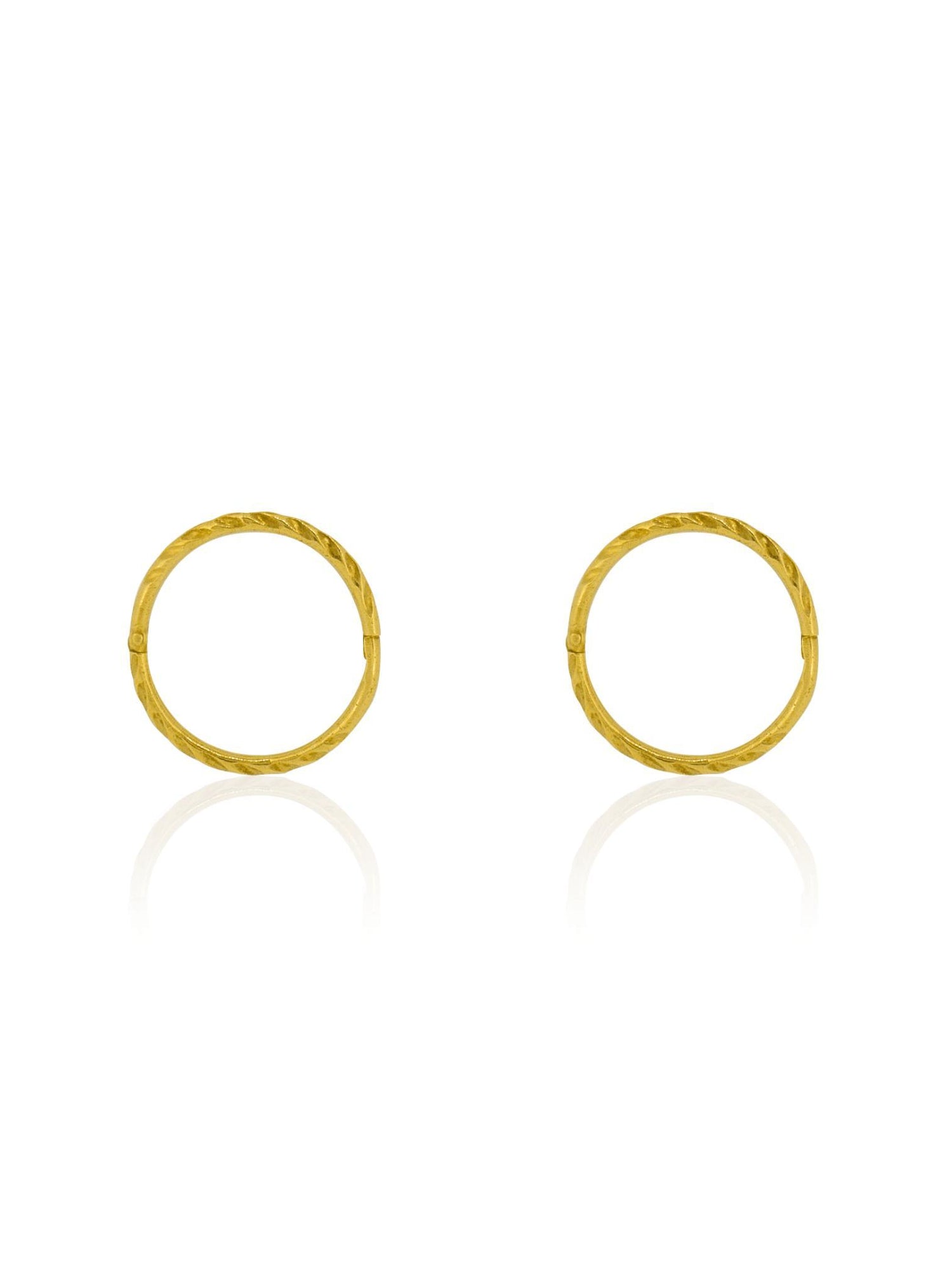 Medium Twist Hinged Sleeper Earrings in 22ct Gold