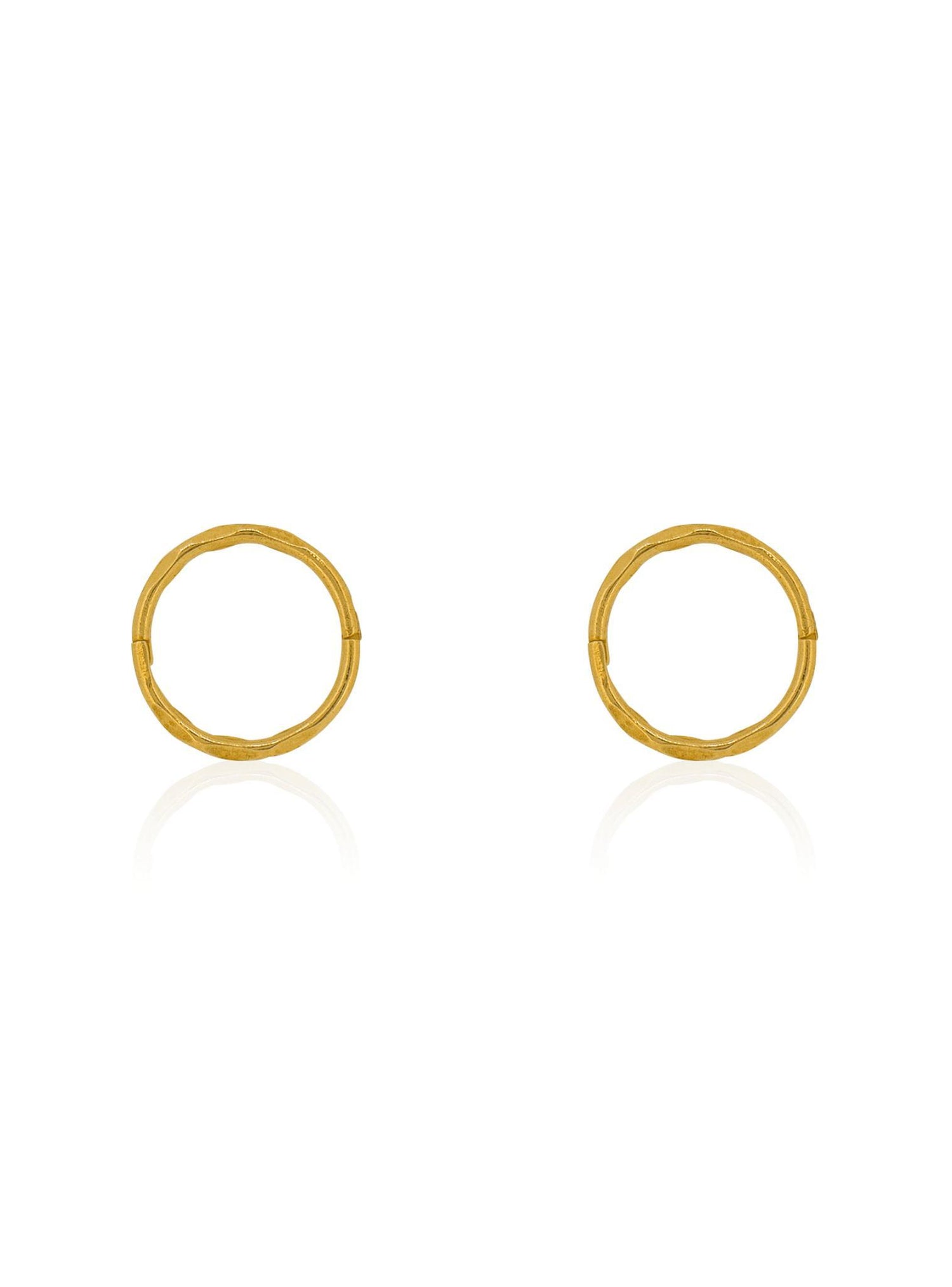Small Facet Hinged Sleeper Hoop Earrings in 22ct Gold