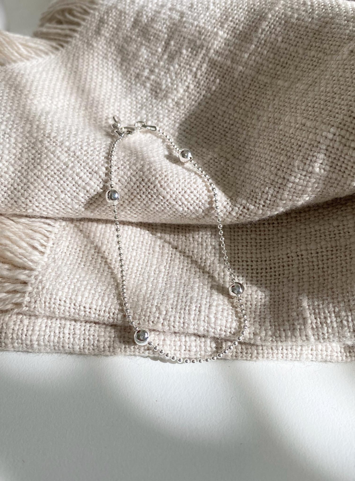 Sterling Silver Elise Ball Bead Yard Chain in Bracelet