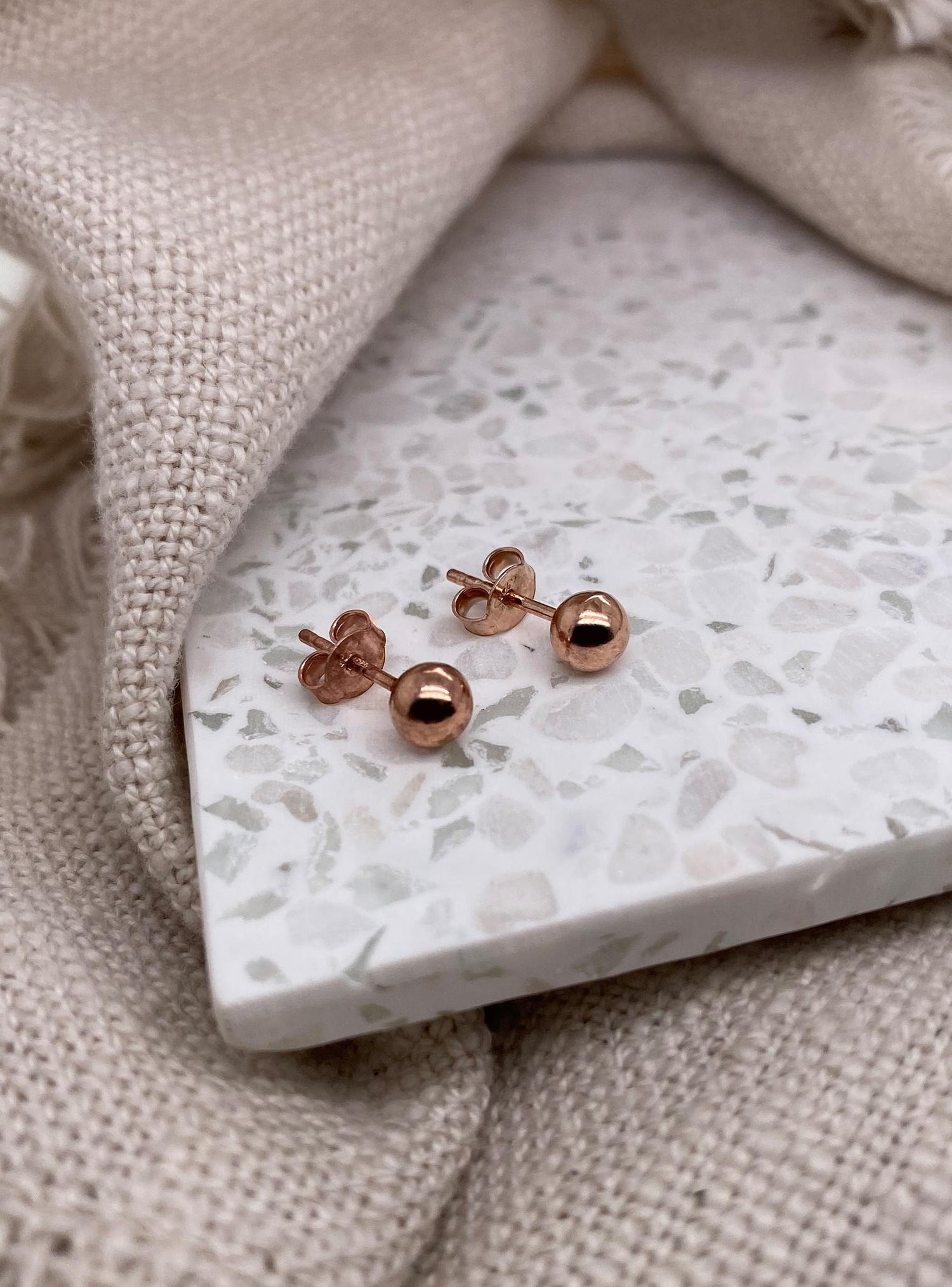 Elise Simple Ball Stud Earrings 5mm in Rose