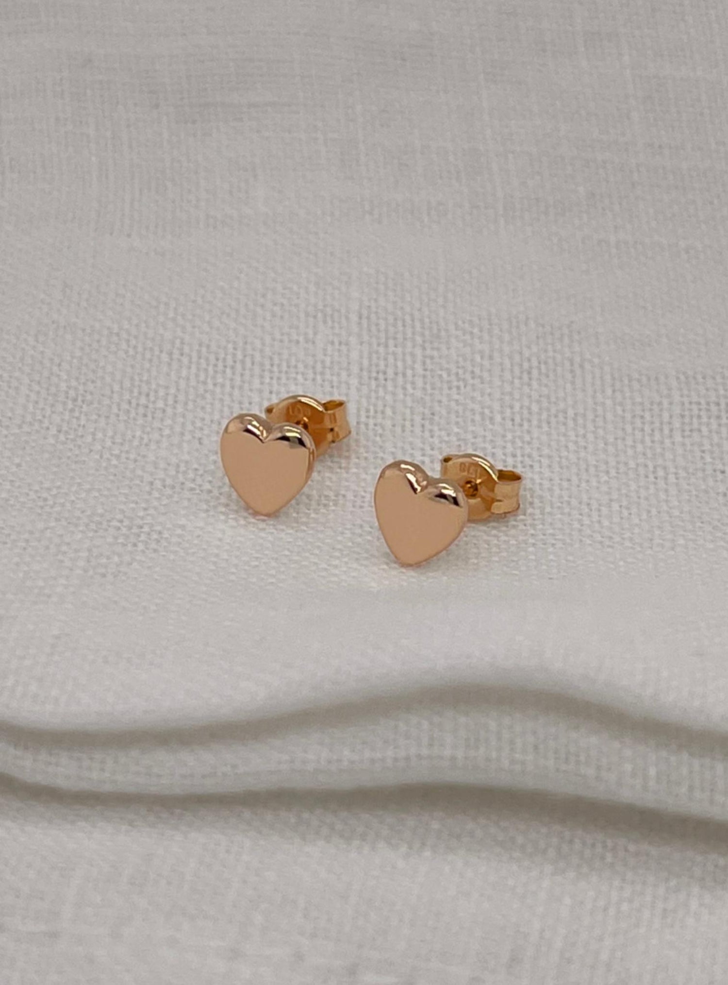 Ali Dainty Love Heart Stud Earrings in 9ct Rose Gold