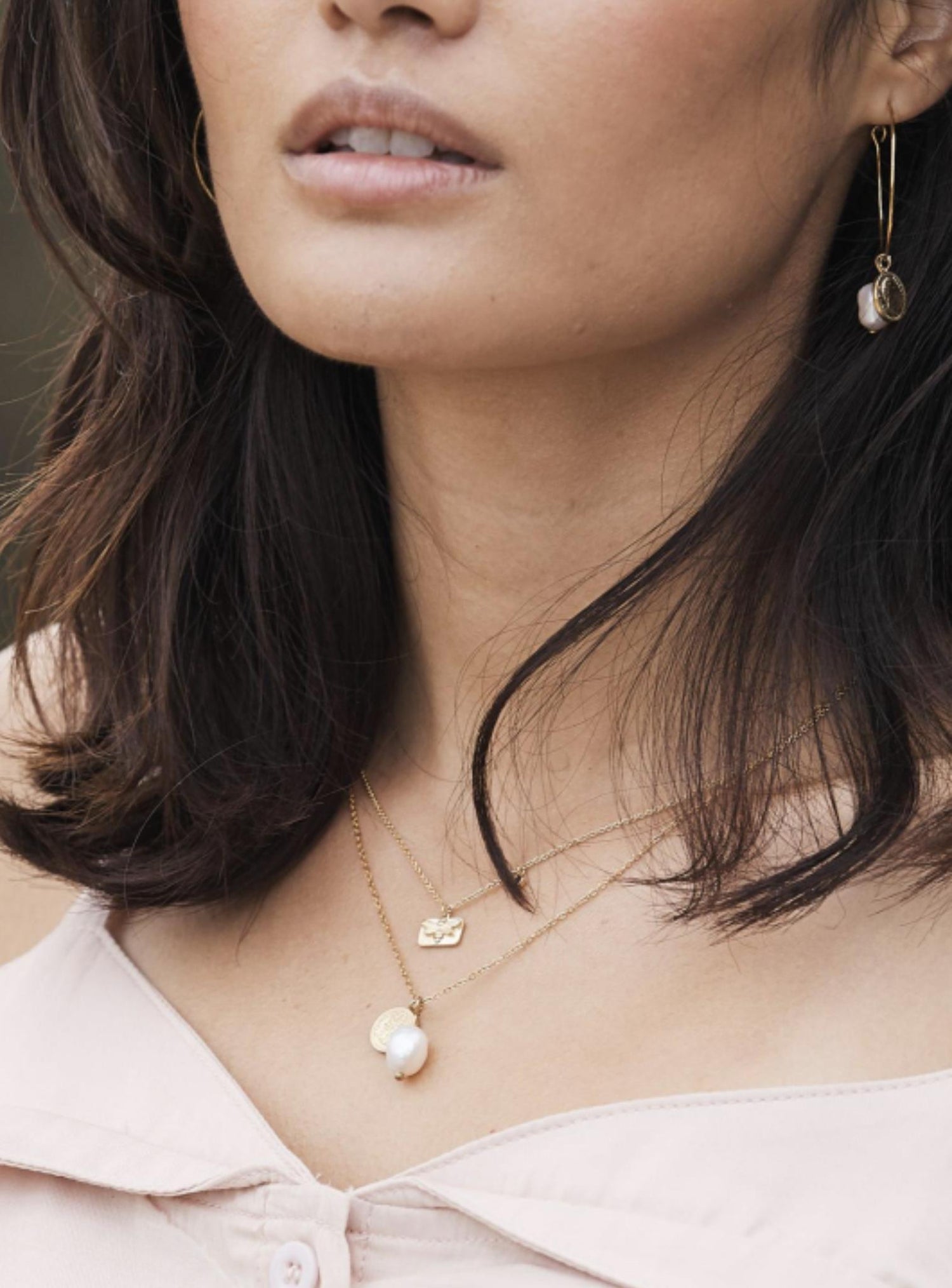 Pastiche Siren Pearl Mini Coin Necklace in Gold