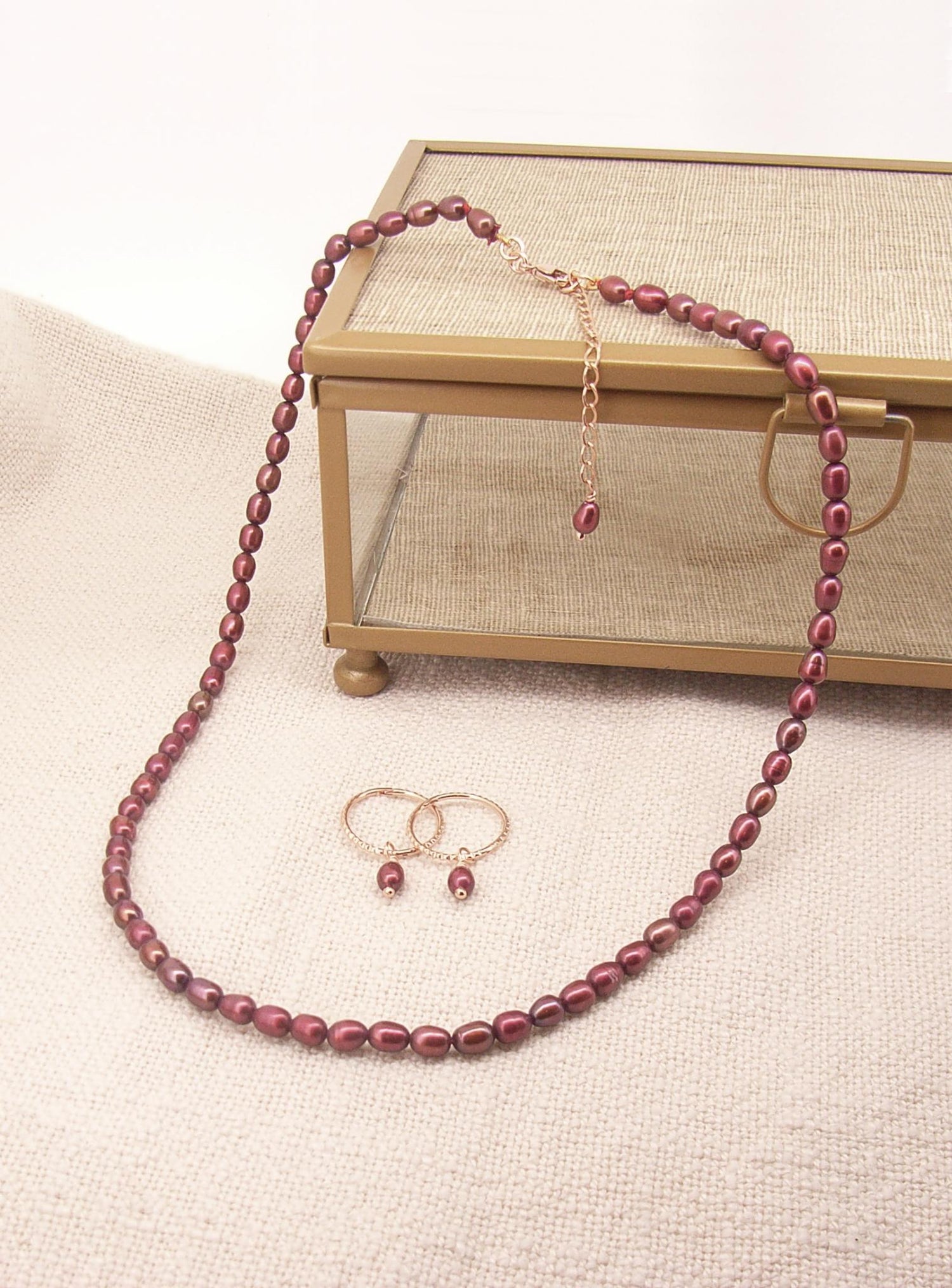 Lulu Freshwater Pearl Choker Necklace in Cherry Red