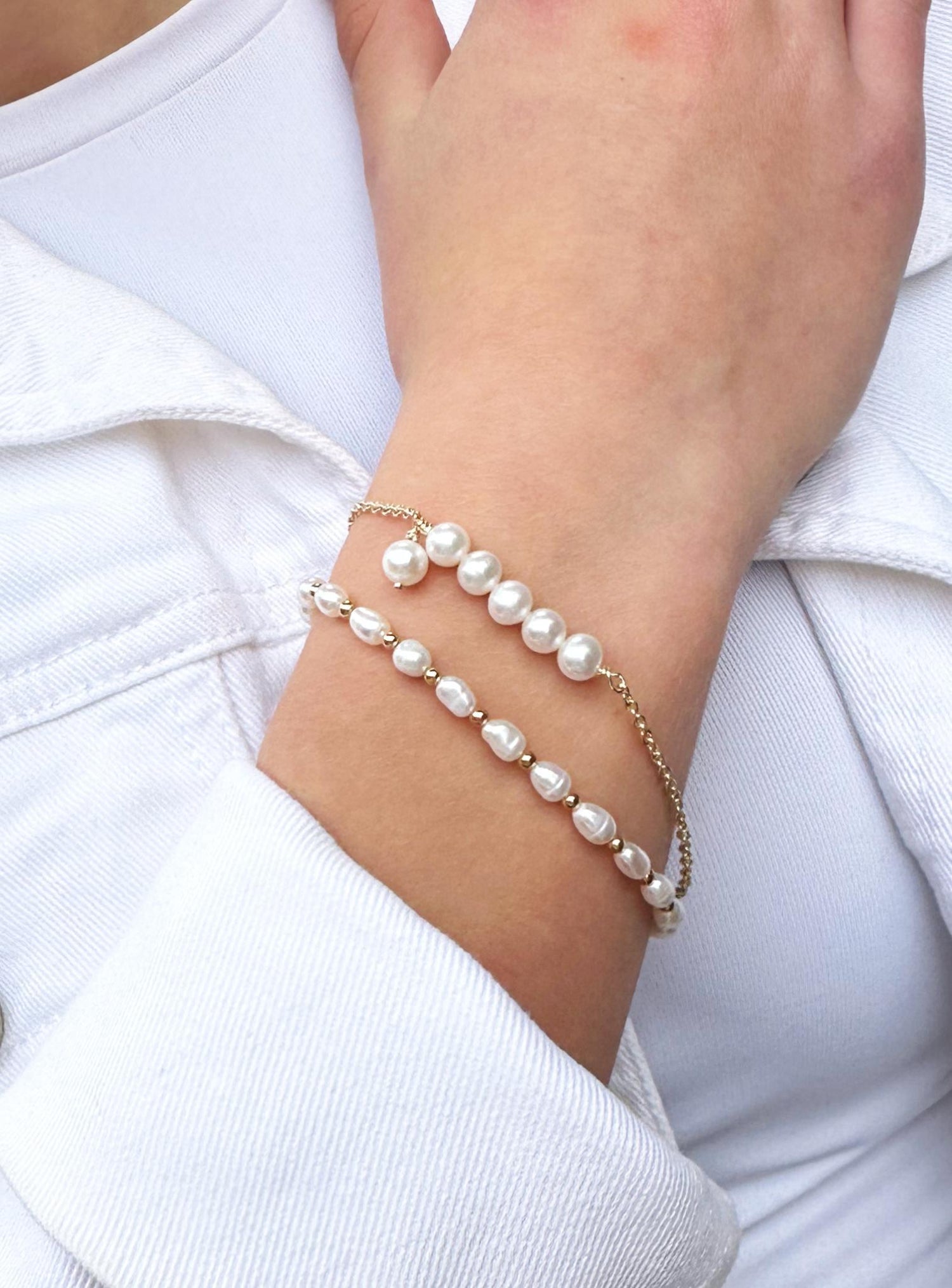 Lulu Small to XL Sizes Pearl Ball Bead Bracelet in Gold