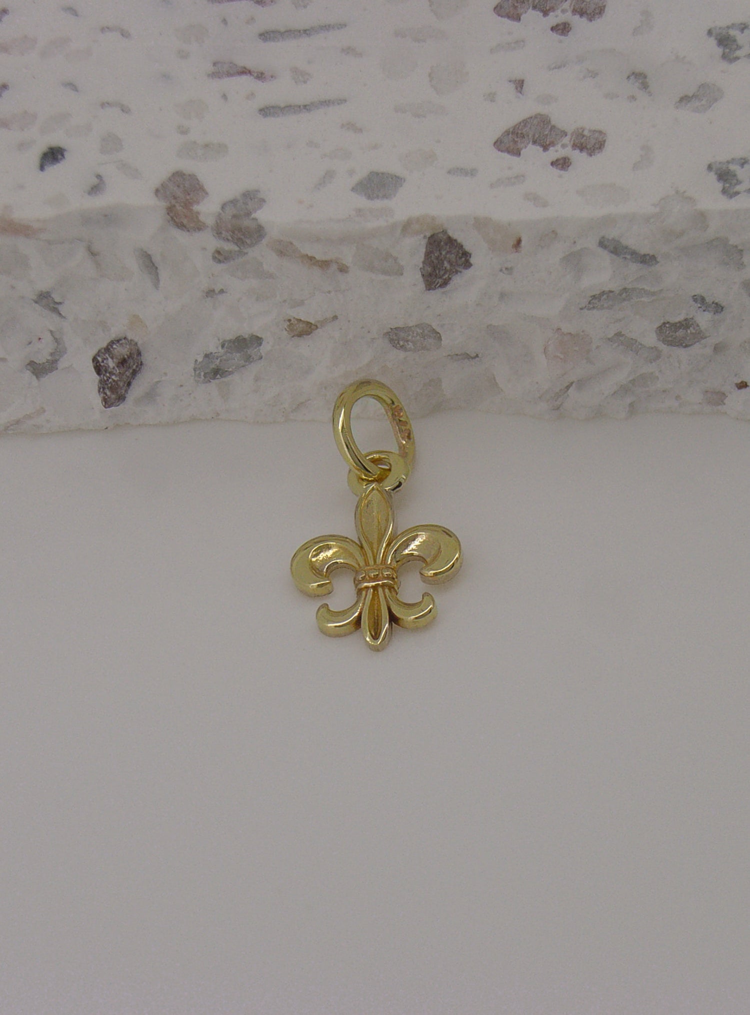 Fleur de Lis Charm in 9ct Gold