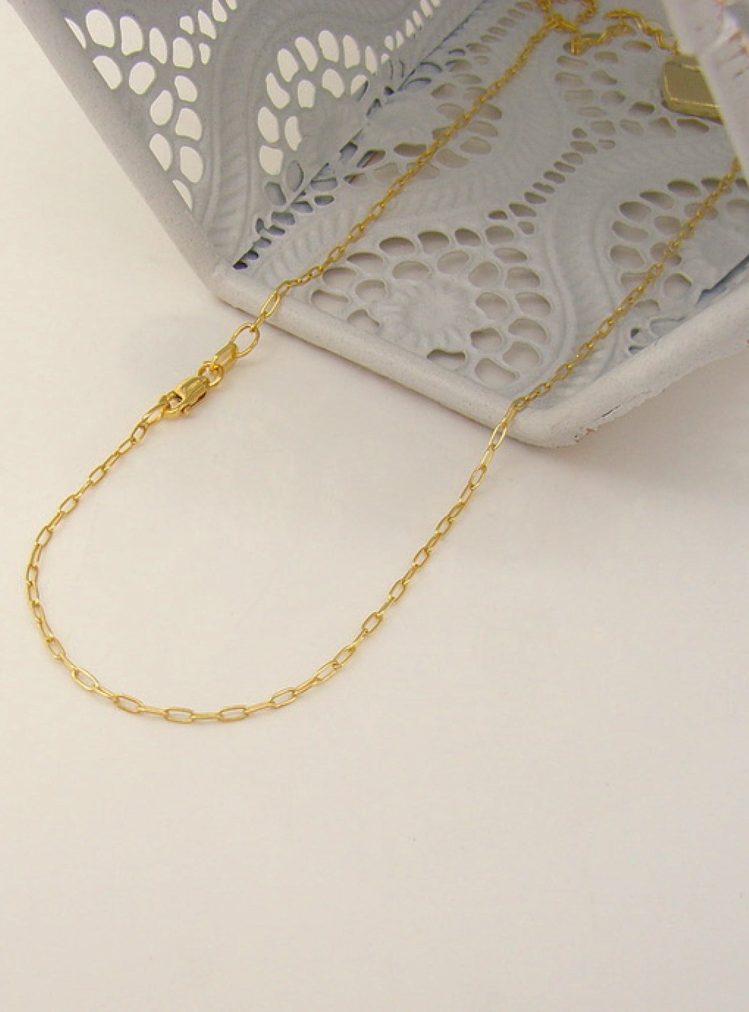 Aurelia Fine 1.7mm Paperclip Necklace Chain in 9ct Gold