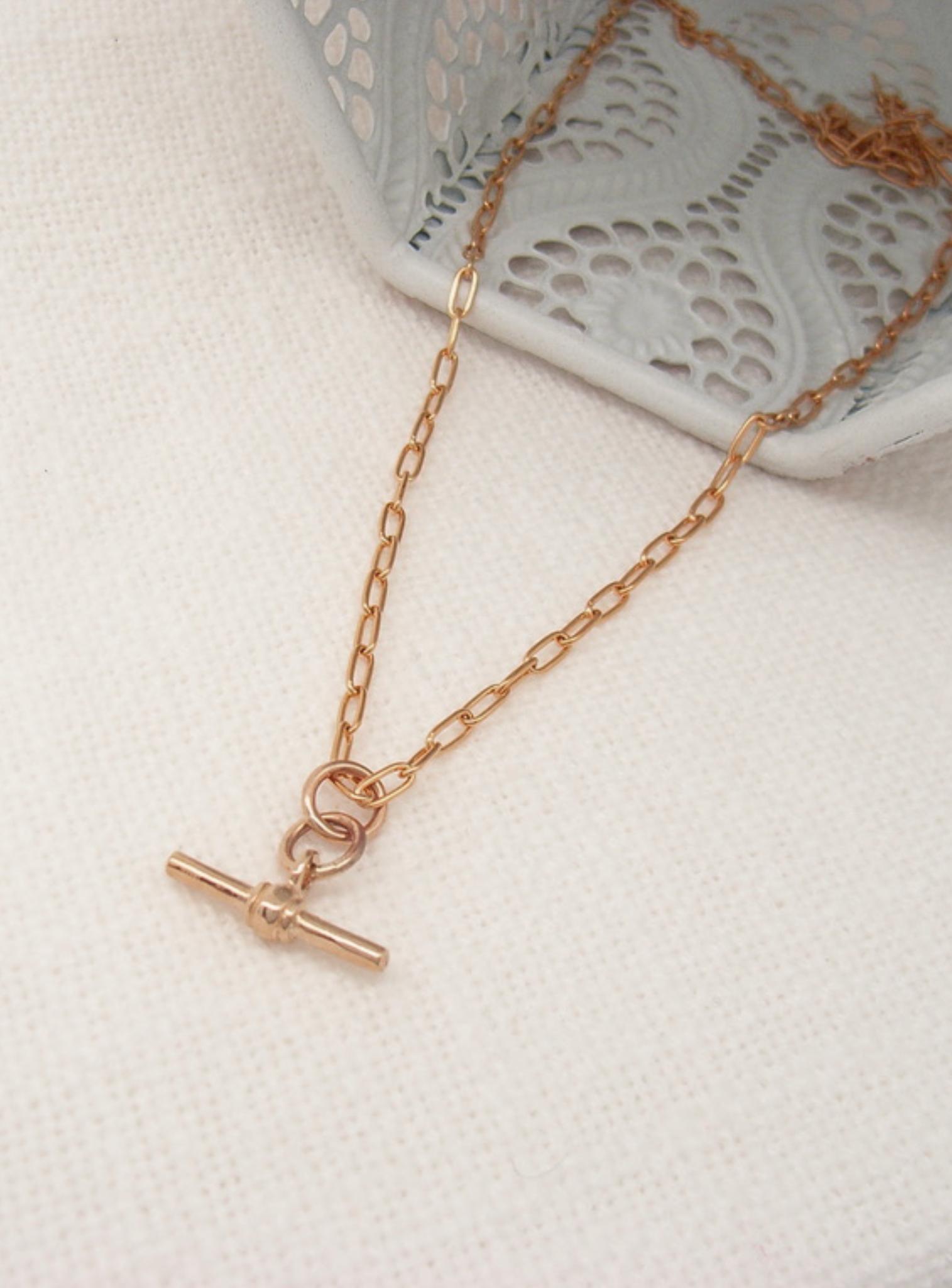 Aurelia Paperclip T Bar Fob Necklace Chain in 9ct Rose Gold