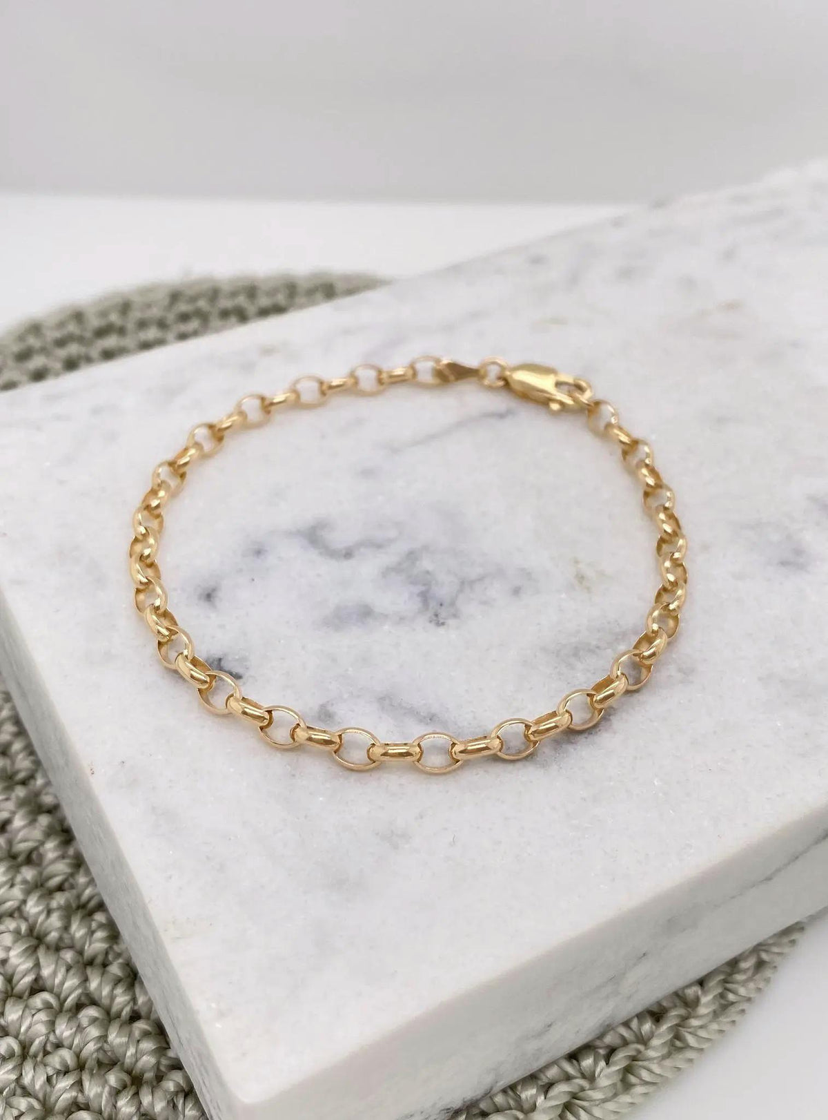 Oval Belcher 3.2mm Chain Bracelet in 9ct Gold