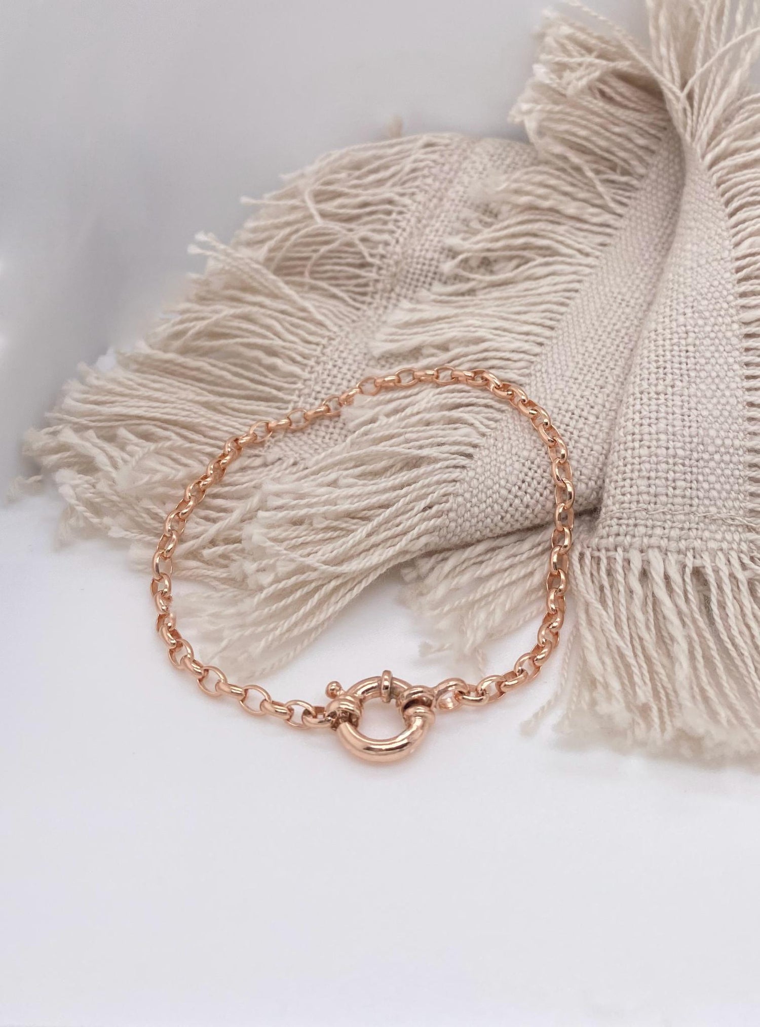Bolt Ring Oval Belcher 3.2mm Chain Bracelet in 9ct Rose Gold