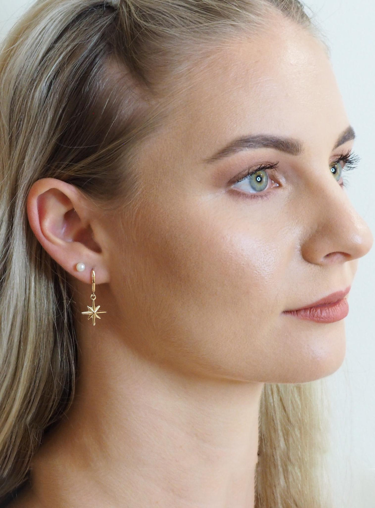 North Star Charm Huggie Hoop Earrings in 9ct Gold