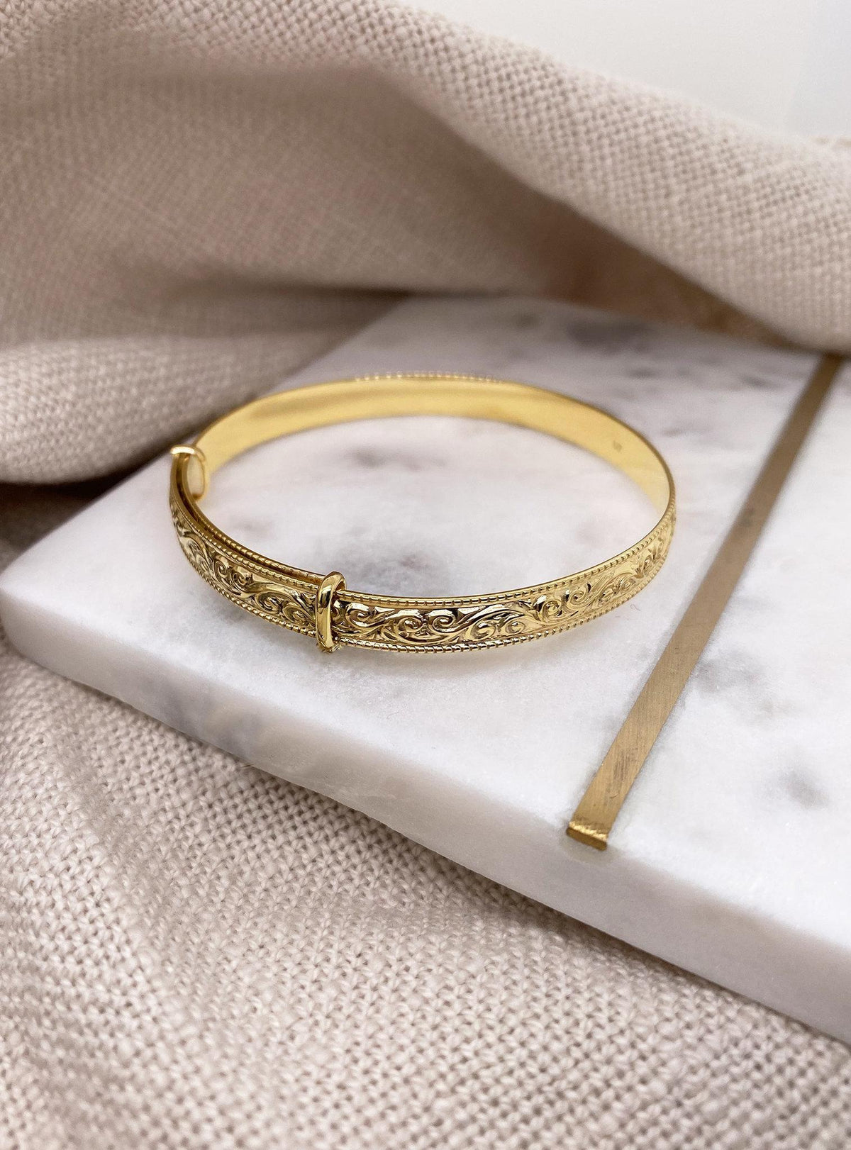 Expanding Filigree Embossed 6mm Bangle All Sizes in 9ct Gold