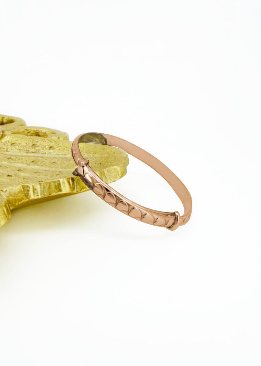 Never-ending Love Hearts Expanding Bangle in 9ct Rose Gold