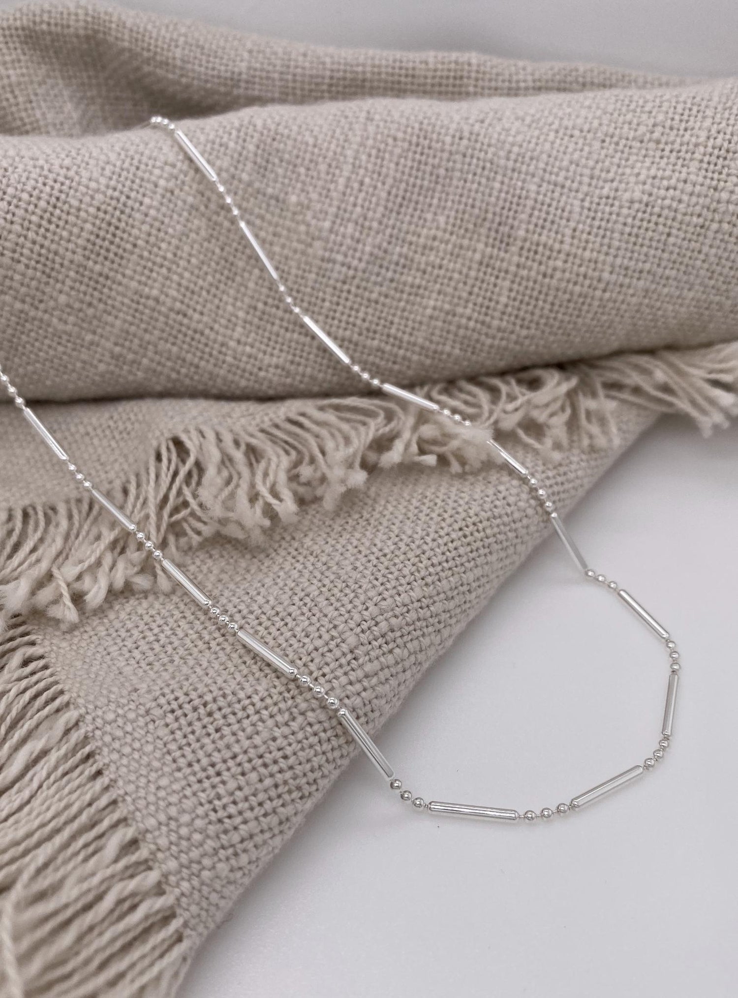 Unisex Ball & Bar Design Necklace Chain in Sterling Silver
