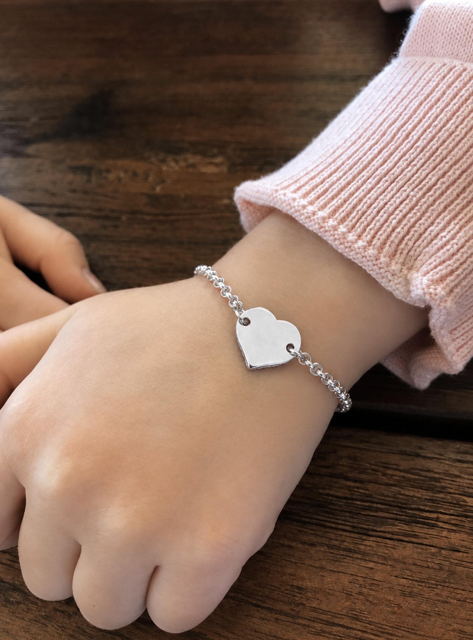 Belcher Charm Love Heart Bracelet in Sterling Silver