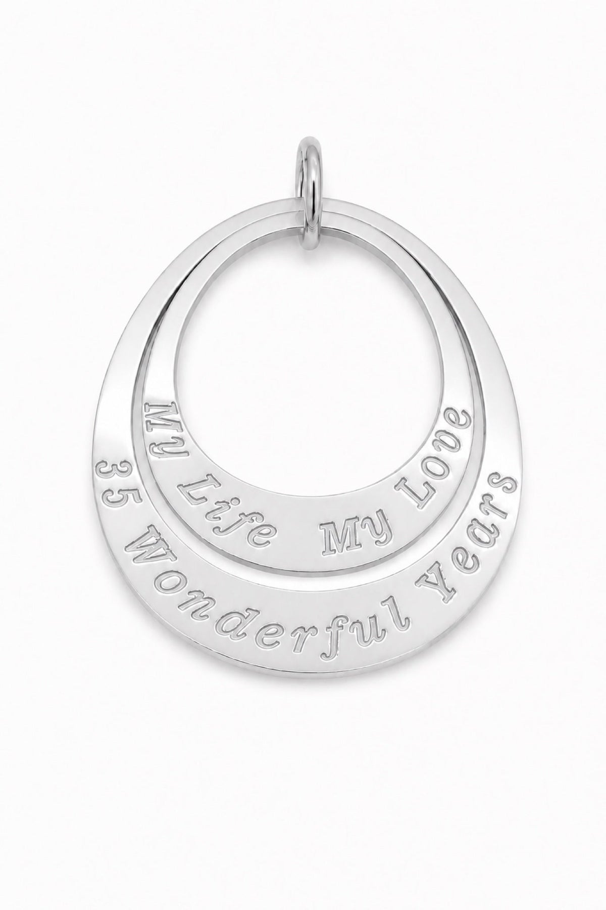 Coupled Oval Family Name Pendant - Natural engraving